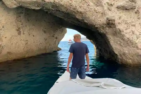 Naxos: Private Motorboat Cruise to Small Cyclades Islands