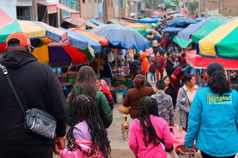 Tour della realtà di Lima: Baraccopoli + Pranzo + Tour della cittàCon prelievo dall&#039;aeroporto