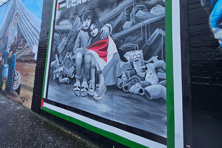 Official World Famous Belfast Taxi Tour™
