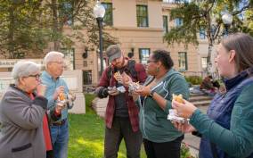 Anchorage: Downtown Food & History Walking Tour