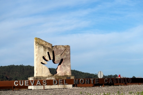 Kantabrien: Tagesausflug zu den Höhlen von El Castillo und den Tälern des Pasiego