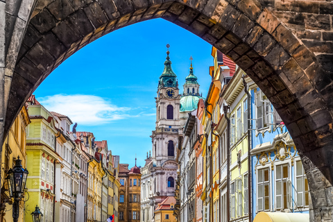 Praga: Tour di un giorno della Città Vecchia, del Castello di Praga e della crociera in barca sul fiumePraga: Ponte Carlo, Castello di Praga e Crociera in barca sul fiume