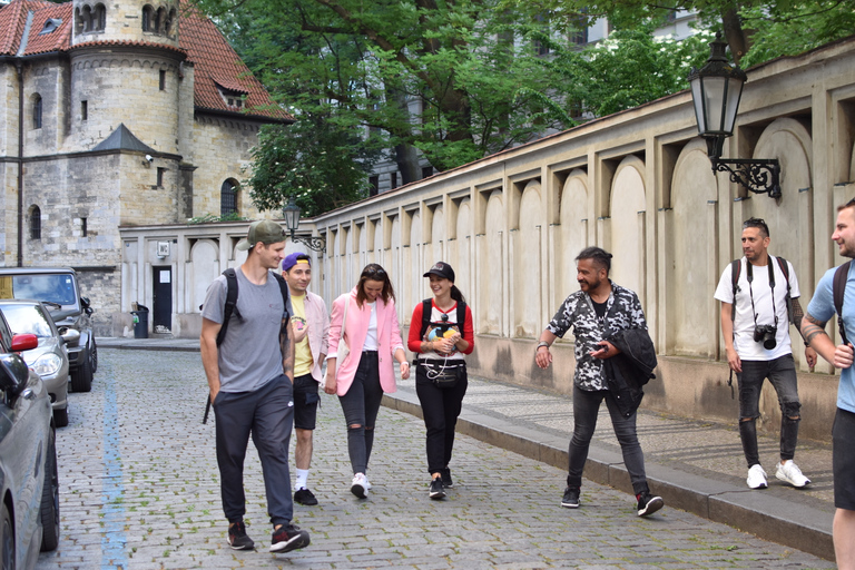 Praga: Tour di un giorno della Città Vecchia, del Castello di Praga e della crociera in barca sul fiumePraga: Ponte Carlo, Castello di Praga e Crociera in barca sul fiume