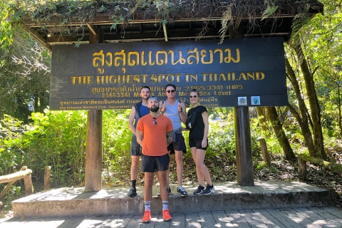 Chiang Mai : Parc national de Doi Inthanon et sanctuaire des éléphantsVisite de groupe avec ramassage à l'hôtel