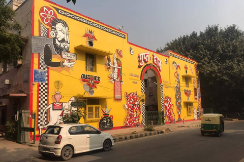 New Delhi: Bohemian Delhi Street Art Tour with Lake Cafe