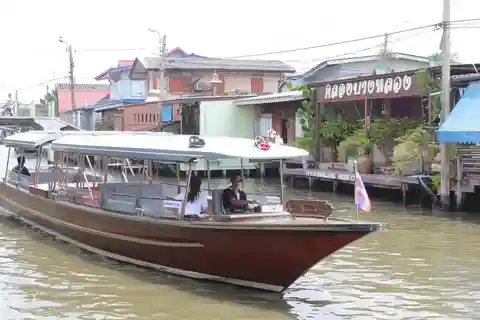 Bangkok: Visita ao Mercado das Flores, Klongs e Barcaças Reais