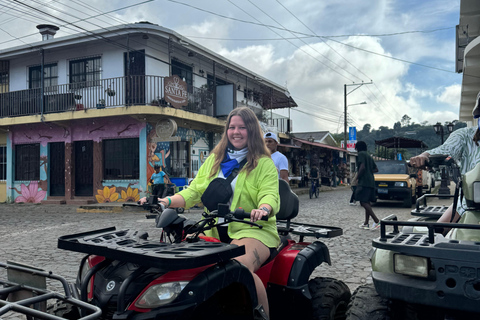 Ruta de flores: Salto Malacatiupan, Ataco e Apaneca TourRuta de flores: Tour del Salto Malacatiupan, Ataco e Apaneca