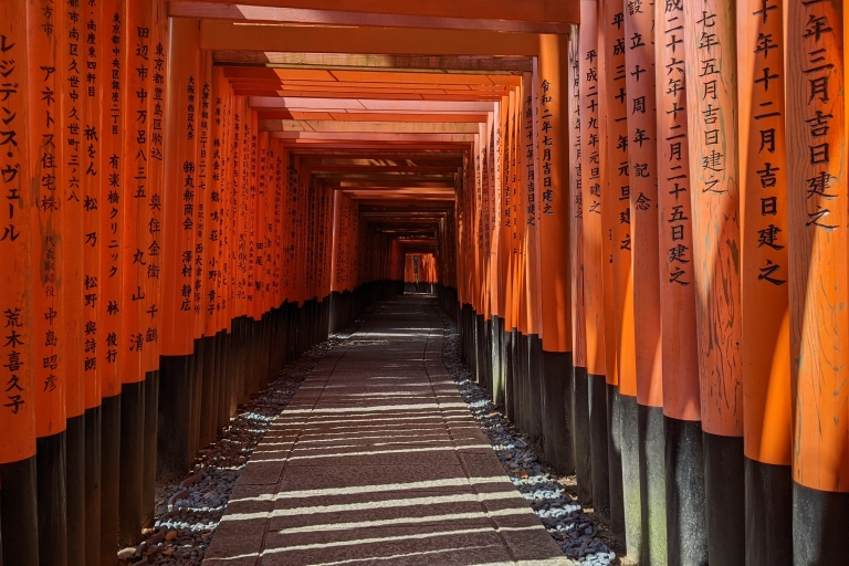 Kyoto : Visite guidée à pied de Fushimi avec option privéeVisite à pied en groupe de Fushimi