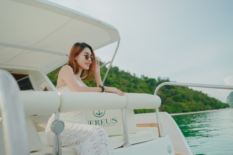 Wyspy Phi Phi Błyszcząca jednodniowa wycieczka luksusową łodzią motorowąKrabi: Wyspy Phi Phi Maya Bay przez Luxury Speed Day Trip