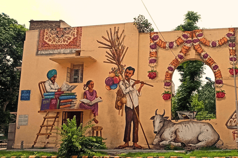 New Delhi: Lodhi Art District Cycling Tour with Breakfast