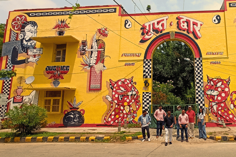 Nuova Delhi: tour in bicicletta del distretto artistico di Lodhi con colazione