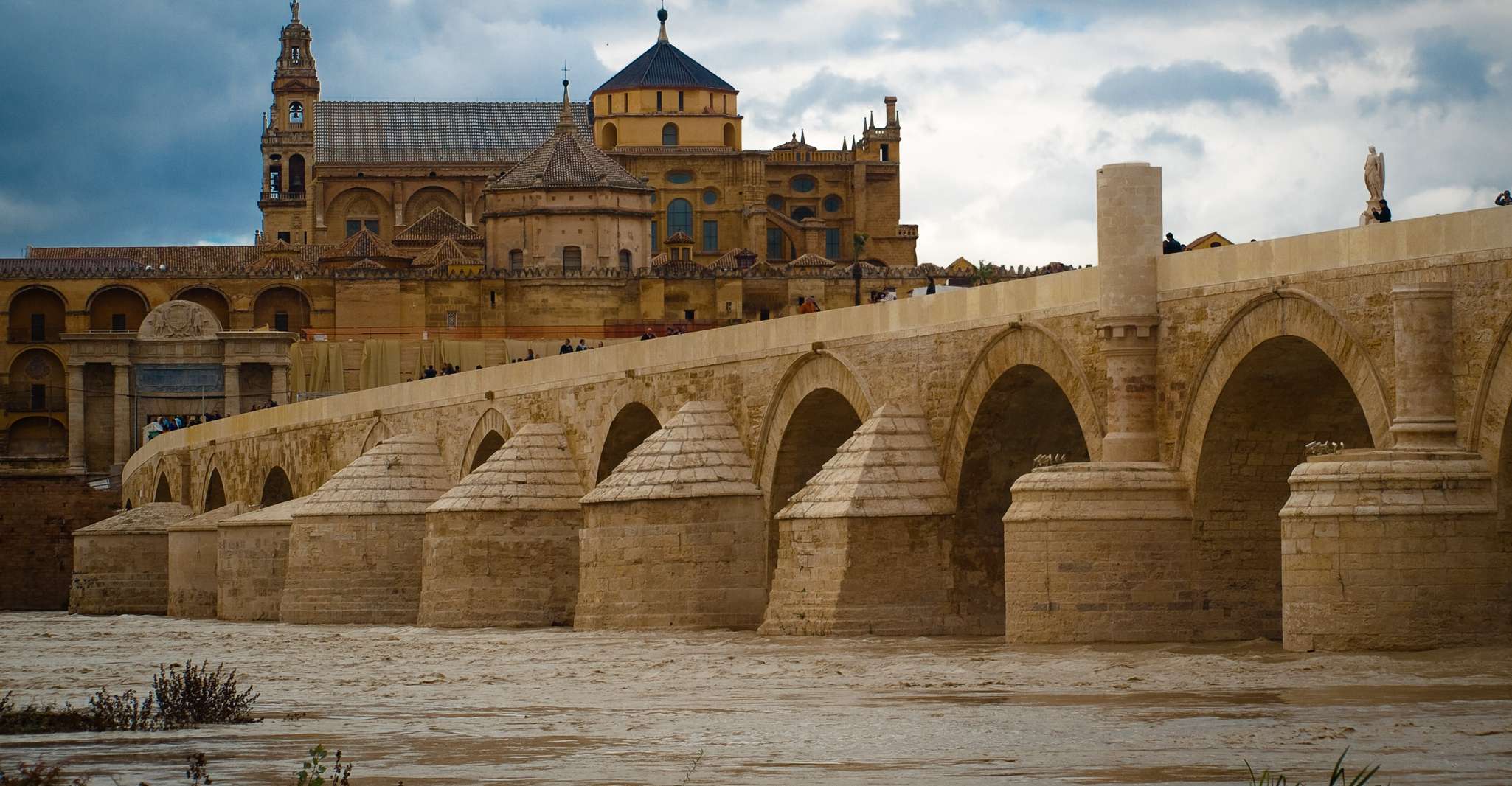 Córdoba, Visita guiada privada a pie - Hizvo