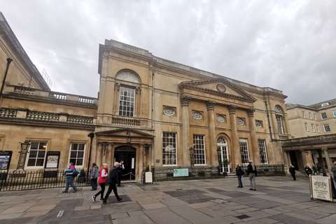 Desde Southampton: Excursión guiada de un día a Stonehenge y Bath