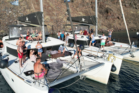 Santorini: Catamaran Cruise with Lunch, Drinks, & Oia Visit