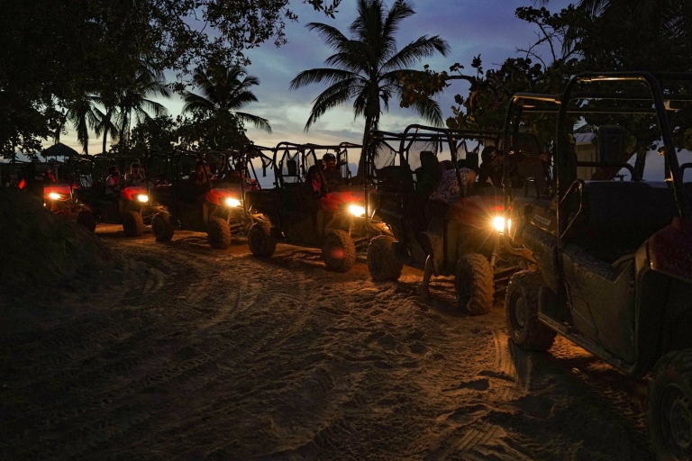 Punta Cana : Excursion en buggy au coucher du soleil avec baignade dans une grotte et spectacle de danseDe Bayahibe Double Rider