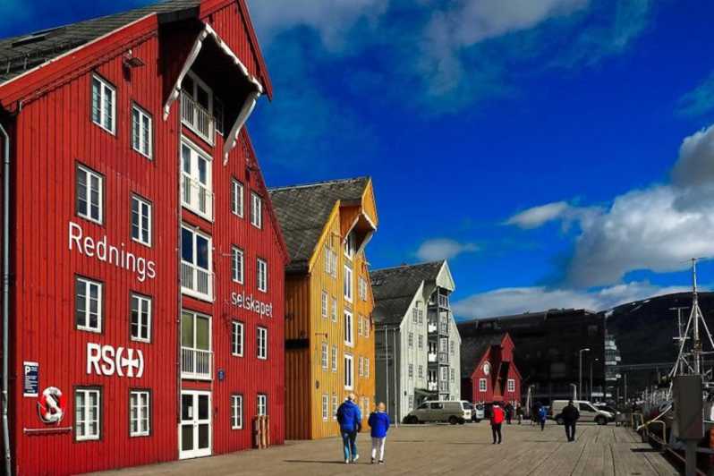 Tromsø: Self-Guided City Audio Tour with Smartphone App