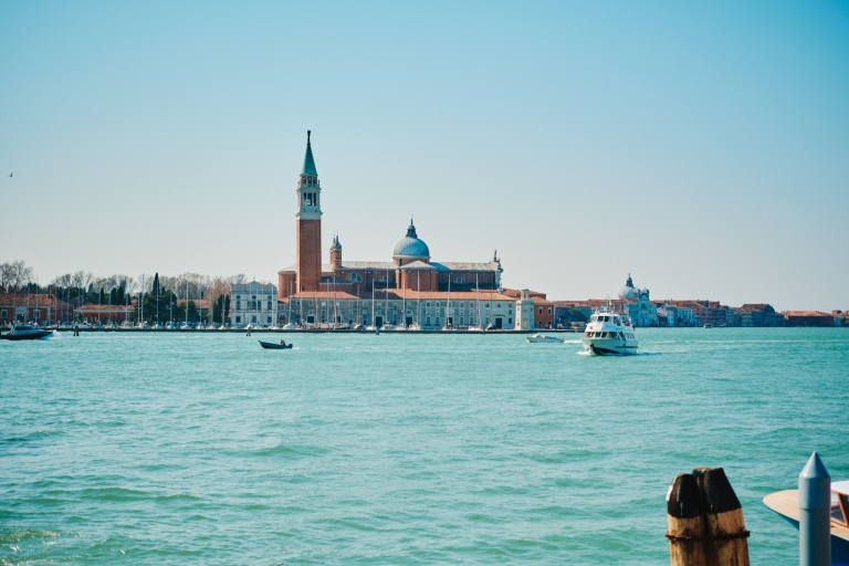 Von Venedig aus: Murano und Burano PanoramabootstourVenedig: Panoramabootstour nach Murano & Burano