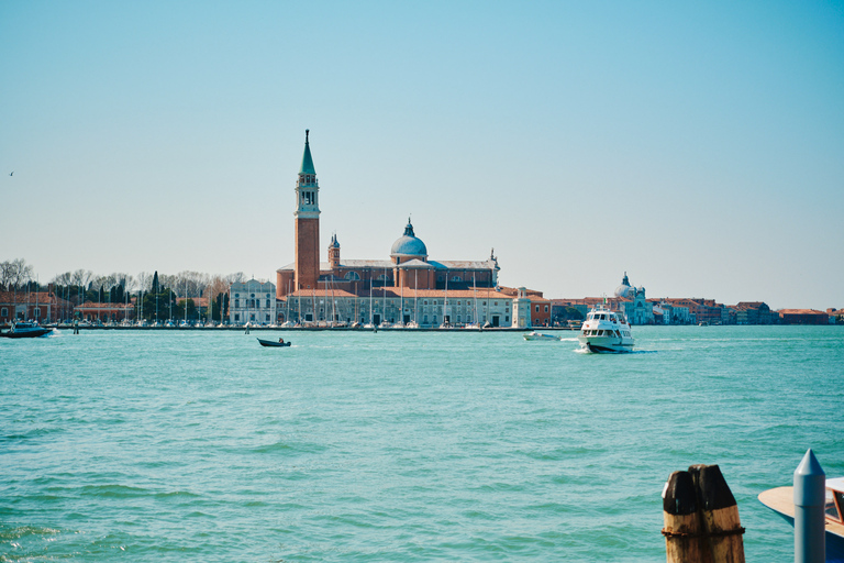 Venecia: Tour en barco panorámico de Murano y Burano con soplado de vidrioSalida a las 14:30 y llegada a las 19:00