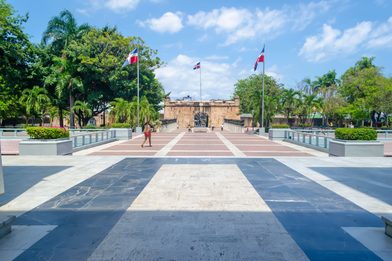 Von Bávaro oder Punta Cana aus: Santo Domingo Highlights Tour