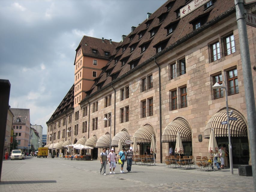 Nürnberg, Selbstgeführte Stadtrundfahrt mit kulinarischen Stopps - Hizvo