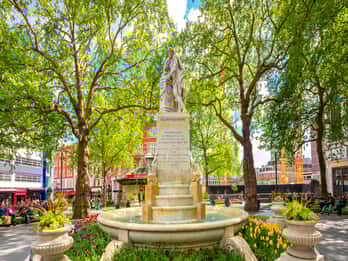 London: Shakespeare in Central London Private Guided Tour