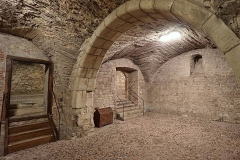 Praga: Visita a los subterráneos medievales del Ayuntamiento de la Ciudad Vieja