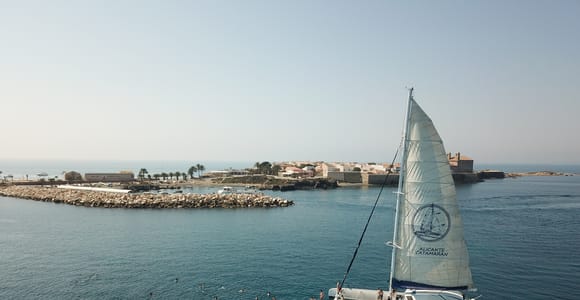 Alicante: 6-stündige Katamaran-Kreuzfahrt zur Insel Tabarca