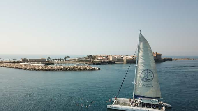 Alicante: 6-Hour Catamaran Cruise to Tabarca Island