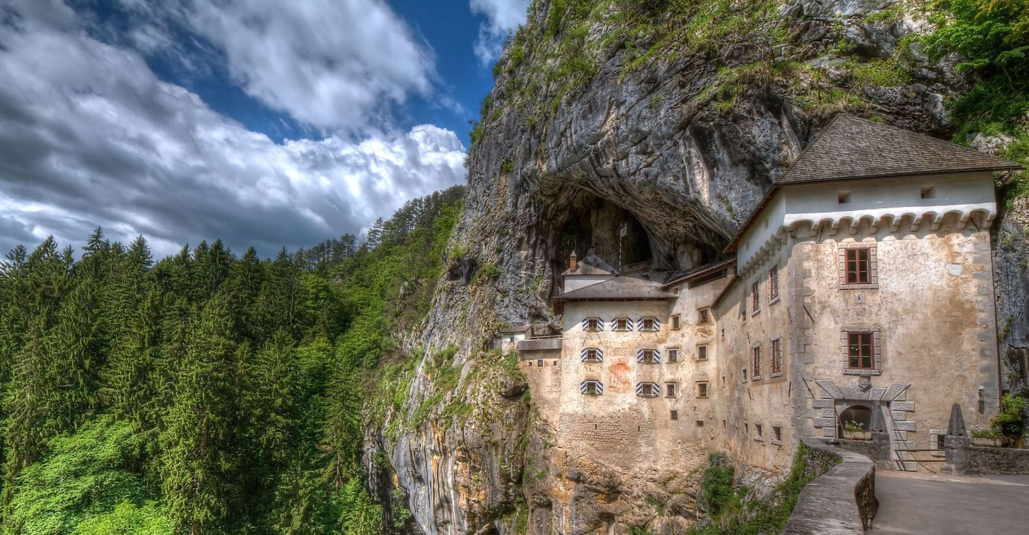 From Kranjska Gora, Postojna Cave & Predjama Castle Day Trip - Housity