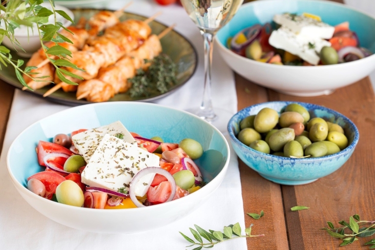Atenas: clase de cocina griega guiada con cena y vino