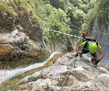 Ballino: Rio Ruzza Via Ferrata-tur med fjellguide