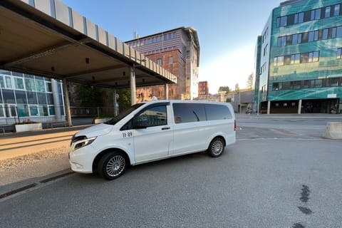 Tromsø: transferência privada de ida de / para o aeroporto ou porto 21