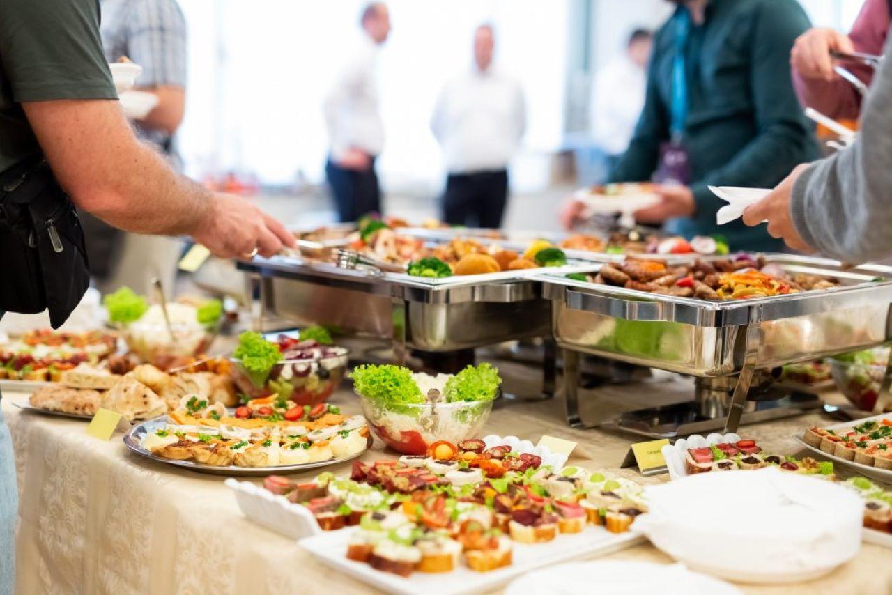 Bonn: Sonntagsbrunch auf dem Rhein