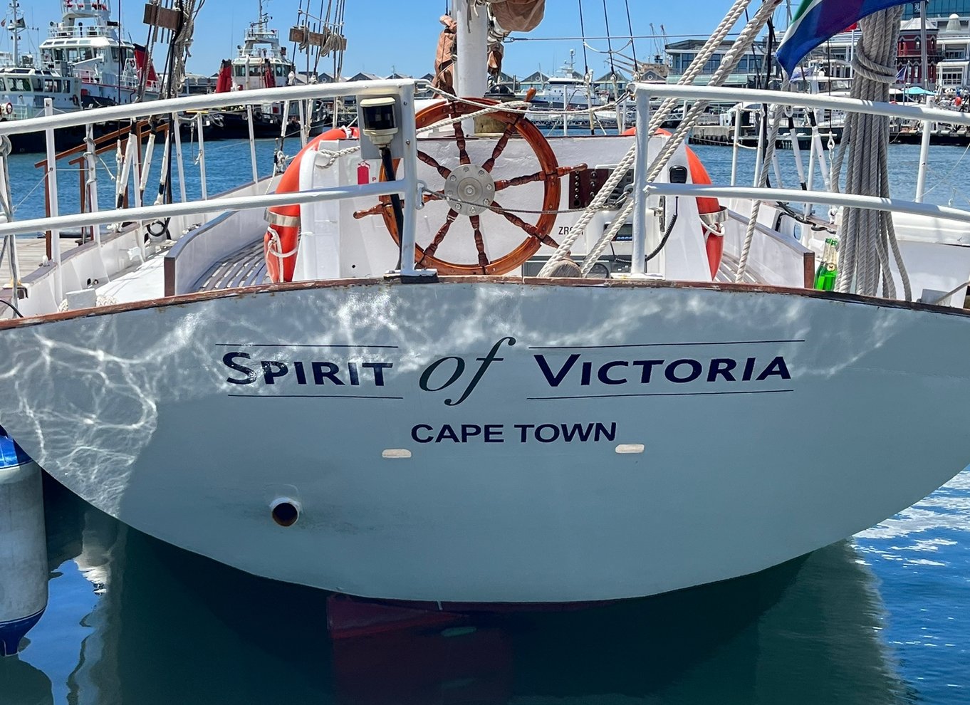 Cape Town: Solnedgangskrydstogt fra V&A Waterfront med bobler