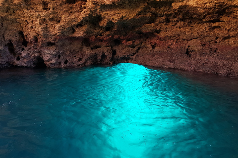 Lagos: Ponta da Piedade Grotto 1-godzinna wycieczka z lokalnym przewodnikiemLagos: Ponta da Piedade Grotto Tour z lokalnym przewodnikiem