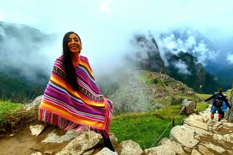 Ab Cusco: 2-tägige geführte Reise nach Machu Picchu mit TransfersExpeditionszug & Hotel Estandar