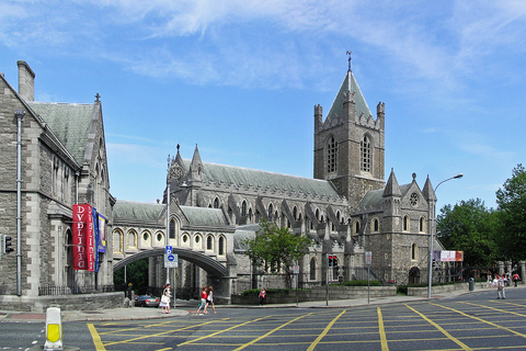 Dublin: Private Tour of City Monuments in Spanish Dublin: Private Tour of City Monuments in Spanish (6 hours)