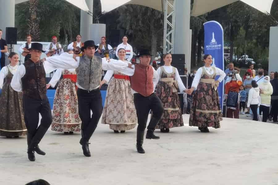 Dubrovnik: Kroatische Folklore Show. Foto: GetYourGuide