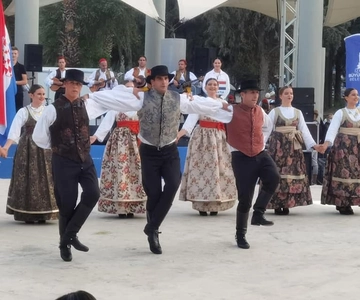 Dubrovnik: Kroatisk folkloreföreställning