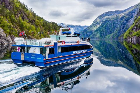 Bergen: schilderachtige fjordcruise heen en terug naar Mostraumen