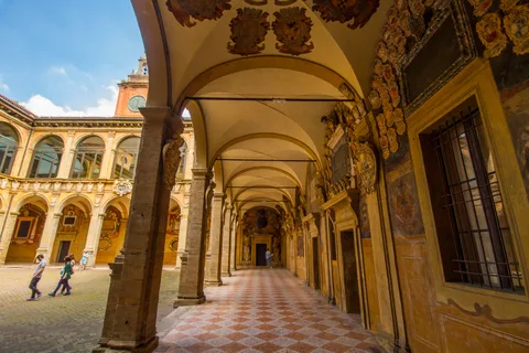 Tour particular da Catedral de San Petronio e do Archiginnasio