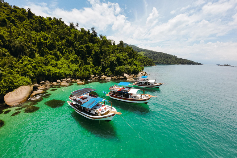 Paraty: Private Boat Tour with Optional Snorkeling