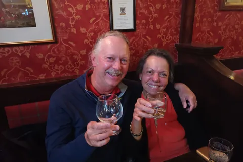 Glasgow: Guided City Highlights Tour & Whisky Tasting (5pm)