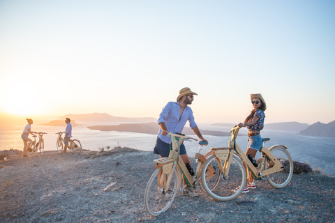 Santorini&#039;s privata träcykeltur med lunch eller middagCykeltur med middag | Santorini 4-timmars trä-e-cykeltur