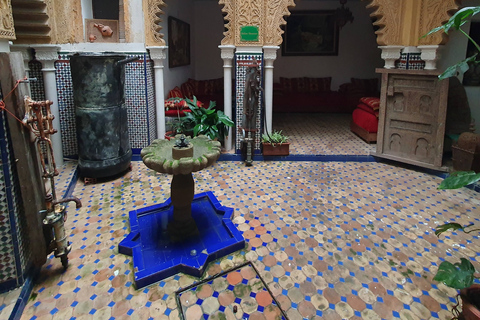 From Tarifa: Tangier Day Tour with Bazaar Shopping and Lunch