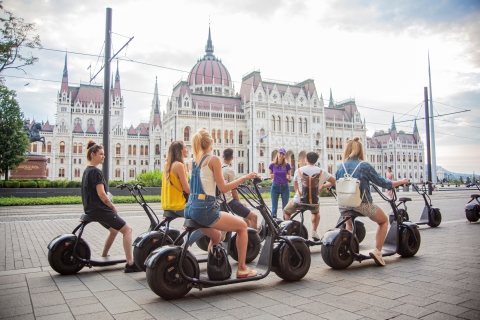 Lo más destacado del centro de Pest en e-scooters, incluido el Parlamento