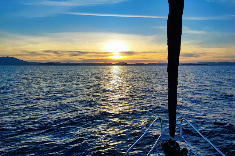 Corfu: privécruise bij zonsondergangCorfu: romantische privécruise bij zonsondergang