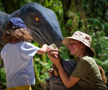 From Alcúdia: Dinosaurland and Hams' Caves Half-Day Trip
