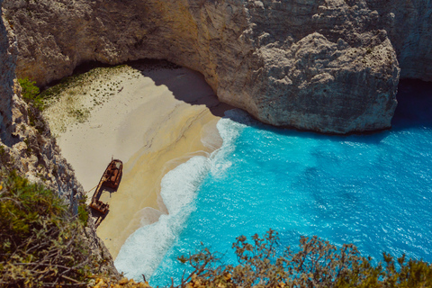 Porto Vromi: Crucero en barco naufragado Navagio con vistas al atardecer