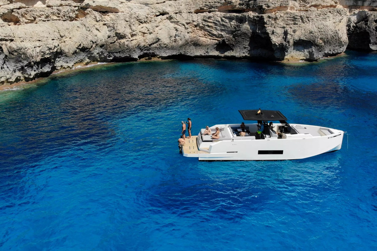 Mykonos: Private 5-Hour Cruise on a Brand New Luxury Yacht